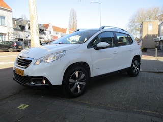 Peugeot 2008 1.6 VTi Allure 5-drs / AIRCO / NAVI / TREKHAAK / 114dkm