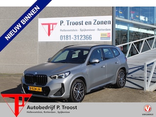 BMW X1 xDrive25e Orig NL auto/Dealeronderhouden/Sfeerverlichting/Apple carplay/Navigatie/Achteruitrijcamera/Elektrische achterklep/Parkeersensoren rondom/