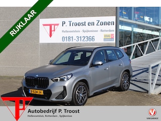 BMW X1 xDrive25e Orig NL auto/Dealeronderhouden/Sfeerverlichting/Apple carplay/Navigatie/Achteruitrijcamera/Elektrische achterklep/Parkeersensoren rondom/