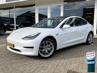 Tesla Model 3 Standard RWD Plus 60 kWh | Leder | Stoelverwarming | Adapt. Cruise | PDC incl. Camera | Afn. Trekhaak