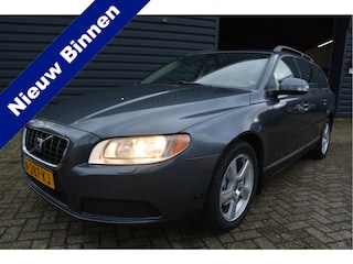 Volvo V70 2.0 KINETIC Trekhaak Stoel verwarming Clima Cruise Control