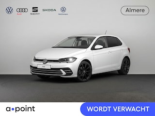 Volkswagen Polo 1.0 TSI Style 95 PK | 17"LM velgen | Matrix koplampen | Navigatie | Cruise control | Parkeersensoren | Privacy glass |