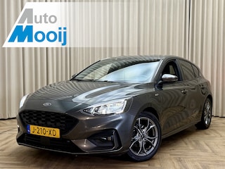 Ford Focus 1.0 EcoBoost Hybrid ST Line Business Org.NL! / Carplay / Keyless / Cruise / LED / Camera / ECC Clima / Navigatie / 17'' LMV