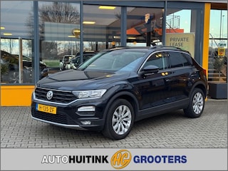 Volkswagen T-Roc 1.5 TSI 150 pk DSG  Sport - Adap cruise - Navi - Carplay/Android