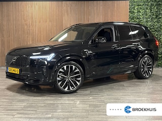 Volvo XC90 T8 AWD Recharge Ultra Dark (deel 1= 31-12-2024) | Luchtvering | Trekhaak | 360 Camera | Head-Up Display | Harman Kardon | 455pk | Adaptieve Cruise Control | Stoelverwarming voor+achter | Stuurwielverwarming | Schuifdak | Full LED Matrix Meesturende koplampen | Pilot Assist | BLIS Dode Hoek Detectie | Black Pack: Zwarte logo's voor en achter | Alcantara hemelbekleding | Lederen zonnekleppen en handgrepen | Elektrische voorstoelen geheugen | Nordico Quilted bekleding | Zitting verlenging voorstoelen | Lederen dashboard | 21 Inch | Google Infotainment | Keyless Drive | Privacy Glass | Elektrisch bedienbare achterklep | Geïntegreerd kinderzitje achterin | Geïntegreerde zongordijnen achterportieren | Verlichte instaplijsten | 7-Persoons | 4-Zone Climate Control | DAB Radio | Apple Carplay/Android Auto | Alarm Klasse III | Draadloos telefoon opladen | Volvo On Call met mobiele App functie | Onyx Black Metallic |