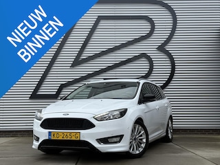 Ford Focus Wagon 1.0 Titanium 2e Eigenaar|Navi|Trekhaak|Clima|Cruise|PDC V+A|N.A.P|APK tot 07-2026