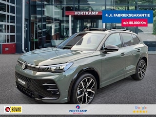 Volkswagen Tiguan 1.5 eTSI R-LINE TREKHAAK/PANO-DAK/CAMERA/ACC/ELEK-KLEP/HUD