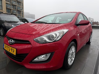 Hyundai i30 1.4 Airco Navi Carplay Trekhaak Nette Auto