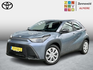 Toyota Aygo Hybrid 115 play