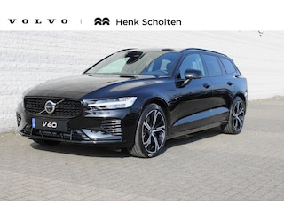 Volvo V60 2.0 T8 Plug-in hybrid AWD Ultra Perf. Ed. Dark | Nappa leder Charcoal | Polestar Engineered software | Panoramadak | Visual Park Assist | 6,4 kw Boordlader | Adaptive Cruise control | Pilot Assist | Premium Pack | Preconditioning met timer | Getinte ramen | Headup display | Full Led | Driver Assistance | Driver Awareness | 19" 5-Triple Spaaks Black Diamond Cut | Bowers & Wilkins Audiosysteem | Google Maps | Google Assistant | Blis | Elektrische achterklep | Stoelventilatie voor | Stoelmassage voor | Verwarmbaar stuurwiel | Keyless | Elektrisch verstelbare voorstoelen met geheugen | Lichting Pack | Stoelverwarming voor en achter | Apple Carplay | Volvo Car UX | Elektrisch bedienbare achterklep | Verlichtingspack 2