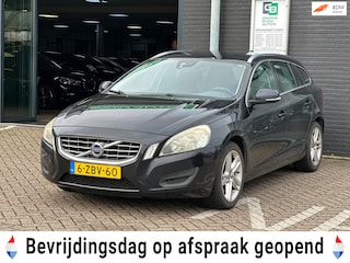 Volvo V60 2.0 D3 Summum/NAVI/AIRCO/TERKHAAK!!