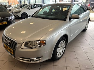 Audi A4 Limousine 2.0 Advance Climate S-Line NW APK 140 DKM BJ 2007 !!!