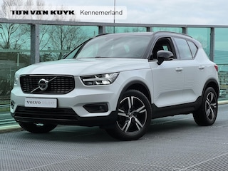 Volvo XC40 1.5 T2 R-Design Automaat, Panoramadak, Trekhaak semi elektrisch inklapbaar, Elektrisch verstelbare stoelen, Stoel- en stuurverwarming, Harman Kardon audio, 360 graden parkeercamera