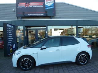 Volkswagen ID.3 58kWh 204pk 1ST Plus CAMERA - NAV. - EERSTE- EIG. - BTW