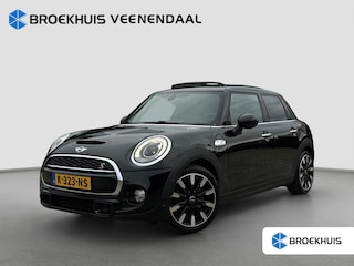 Mini Mini 2.0 | Pano | H&K Audio | Camera | Stoelverwarming | Cruise Control | Navigatie | Climate Control | Audio installatie premium | Elektrisch schuif-/kanteldak | LED koplampen adaptief