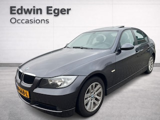 BMW 320i High Executive, Automaat, Schuifdak, Stoelverwarning