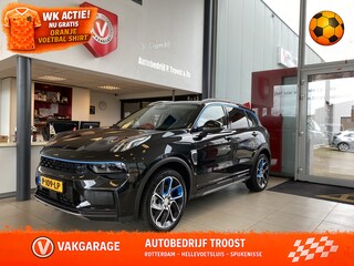 Lynk & Co 01 1.5,Panoramadak/360° Camera/Keyless/Lane assist/Adaptive cruise control/Navigatie/Apple carplay/Climate control/Stoelverwarming/Dodehoek detectie/Elektrisch sluitende achterklep/Elektrisch verstelbare stoel met geheugen/Multifunctioneel Stuur,20 Inch Lmv