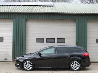 Ford Focus 1.5 ST-Line Titanium