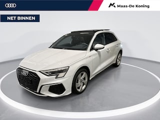 Audi A3 Sportback 40 TFSIe 204pk S-tronic Edition · Panoramadak · Camera · S-line Exterieur · Navigatie · Dodehoek Detectie · Stoelverwarming · 17'' Inch ·