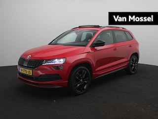 Skoda Karoq 1.5 TSI Aut. Sportline | Full-Options!! | Panoramadak | Led Koplampen | Afn. Trekhaak | Sportstoelen | CarPlay | Camera | Led Sfeerlicht | Adaptive Cruise Control |