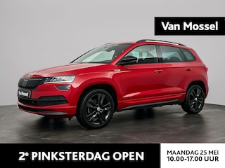 Skoda Karoq 1.5 TSI Aut. Sportline | Full-Options!! | Panoramadak | Led Koplampen | Afn. Trekhaak | Sportstoelen | CarPlay | Camera | Led Sfeerlicht | Adaptive Cruise Control |