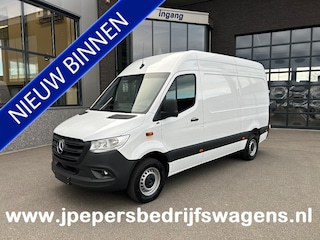 Mercedes-Benz Sprinter 317 CDI L2 H2 Pro Facelift / MBUX / Navigatie / Camera / Cruise control / Airco / 270 Graden achterdeuren