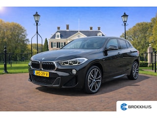BMW X2 xDrive25e High Executive | M SPORT | PANO DAK | 19'' LMV | LEDER ZETELS | STOELVERWARMING | DEALER OH | PRACHTIGE STAAT!
