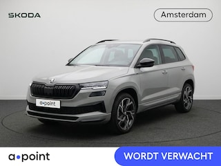 Skoda Karoq 1.5 TSI ACT Sportline Business 150pk | Wegklapbare trekhaak | Navigatie via APP | Verlengde garantie | Verwambare stoelen voor en achter