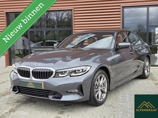BMW 330e eDrive Edition 293PK |Bruin Leder|LED|Virtual