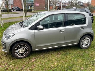 Volkswagen Up 1.0 high up! High up automaat 5 deurs