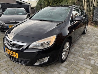 Opel Astra 1.4 Cosmo 5drs Airco NAVi
