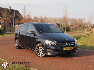 Mercedes-Benz B-klasse 180 Ambition LED | Automaat | Sports Tourer | Night-pakket | Zwarte hemel bekleding