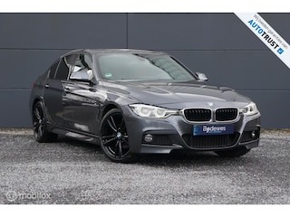 BMW 320i Aut. Model M Sport Shadow Navi Harman 19''!