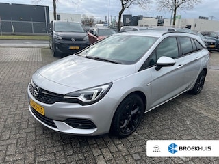 Opel Astra Sports Tourer 1.2 Ultimate | Achterbank verwarmd | Achteruitrijcamera | Lichtmetalen velgen 17"