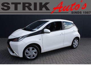 Toyota Aygo 1.0 VVT-i x-play - 1e EIGENAAR - AUTOMAAT- AIRCO - CAMERA
