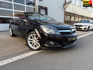 Opel Astra TwinTop 1.8 Cosmo Cabrio PDC 2/LMV17/COGNAC LEER