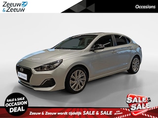 Hyundai i30 Fastback 1.0 T-GDI Comfort | Trekhaak | All weatherbanden | Navigatie | Camera |