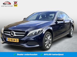 Mercedes-Benz C-klasse 350 e / Panoramadak / Stoelverwarming / 360 Camera / Half Leder / Navigatie / Cruise control / Full LED / 1e Eigenaar / Sfeerverlichting / Luchtvering /