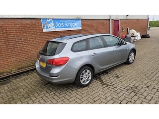 Opel Astra Sports Tourer 1.4 Edition