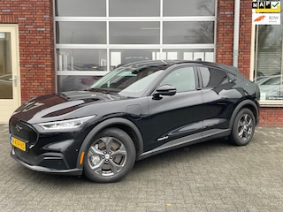 Ford Mustang Mach-E RWD 75 kWh | SOH 85% | Leder | Camera | Incl. BTW | B&O Sound | Navigatie | CarPlay | Stoel en stuurverwarming