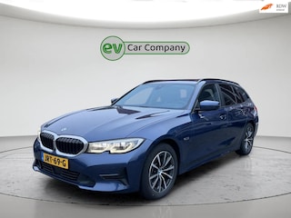 BMW 3-serie Touring 320e High Executive | M Sportpakket | Panoramadak | 360 Camera | Elektrische & verwarmde stoelen | 1e eigenaar