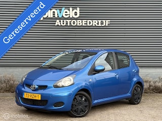 Toyota Aygo 1.0-12V Comfort Navigator - Airco - Elekpaket - Nap