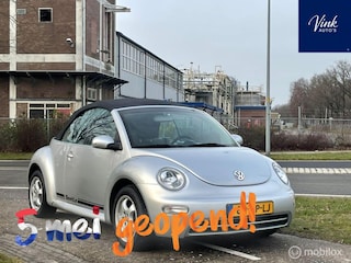 Volkswagen Beetle New Cabriolet 1.6 Highline