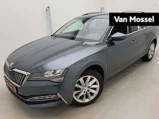 Skoda Superb Combi 1.4 TSI iV Business Edition Plus 217 PK | Automaat | Trekhaak inklapbaar | Stoelgeheugen | Stoelverwarming | Cruise Control | Climate Control | Achteruitrij camera | Navigatie |