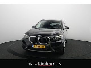 BMW X1 xDrive25e High Executive Edition | Trekhaak | Head-up Display | Leer | Navigatie