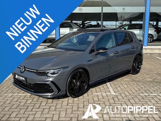 Volkswagen Golf 1.5 eTSI R-Line | DSG | Schuifdak | IO/Light | Black style | Harman Kardon