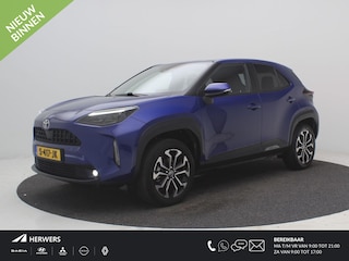 Toyota Yaris Cross 1.5 Hybrid Business Plus / Trekhaak / Historie aanwezig/ Dealer onderhouden / 750kg Trekgewicht / Adaptieve Cruise Control / Apple CarPlay & Android Auto / Stoel en Stuurverwarming / Keyless Entry & Start & Go / LMV / Airco Cliamte Control / Navigatie /