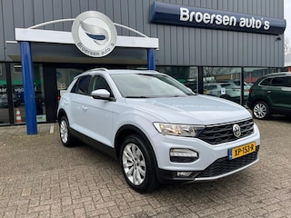 Volkswagen T-Roc 1.0 TSI 115pk T-Roc Style met Trekhaak, DigiDash en Stoelverwarming