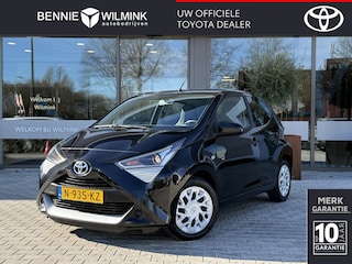 Toyota Aygo 1.0 VVT-i x-play | Camera | Carplay |