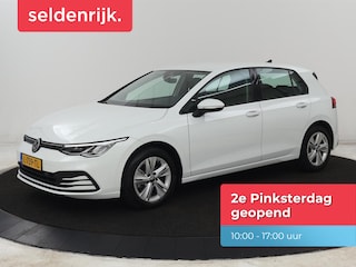 Volkswagen Golf 1.0 eTSI Life | Carplay | Sfeerverlichting | Adaptive cruise | Navigatie | Parkeerhulp | Full LED | Climate control | Bluetooth